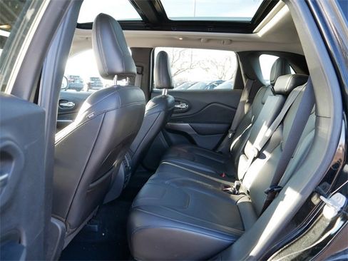 Used 2019 Jeep Cherokee Limited w/ Trailer Tow Group image 14