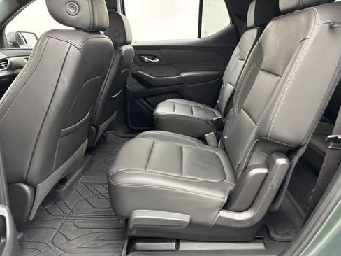 Used 2023 Chevrolet Traverse LT w/ LPO, Floor Liner Package FWD image 37