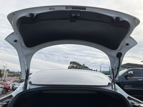Used 2021 Tesla Model 3 Standard Range Plus RWD image 9