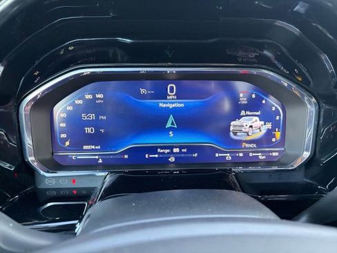 Used 2025 Chevrolet Silverado 2500 LT w/ Convenience Package image 9