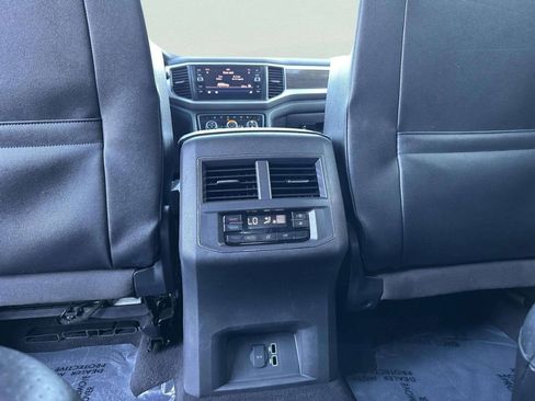 Used 2019 Volkswagen Atlas SE w/ Towing Package AWD/4WD image 14