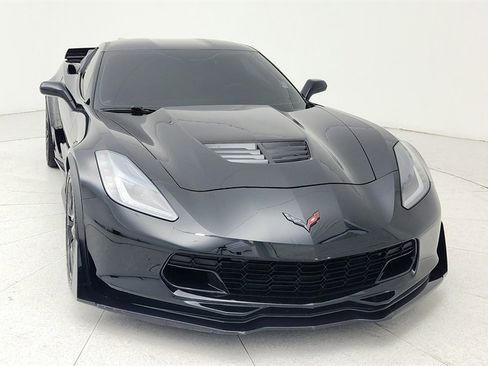 Used 2017 Chevrolet Corvette Z06 w/ Z07 Performance Package image 9