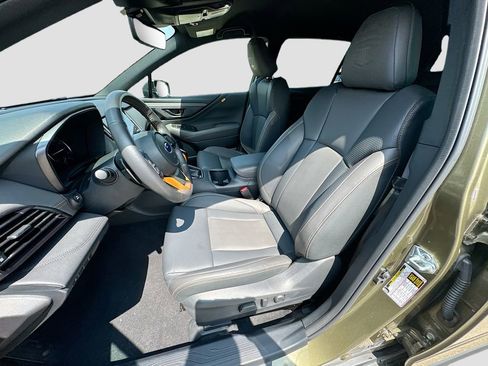 Used 2025 Subaru Outback Wilderness w/ Wilderness Package AWD/4WD image 28