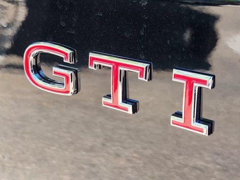 New 2026 Volkswagen GTI SE FWD image 10