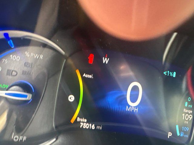 Used 2020 Chrysler Pacifica Touring-L w/ S Appearance Package FWD image 5