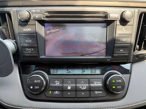 Used 2013 Toyota RAV4 XLE FWD image 8