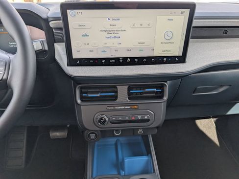 New 2026 Ford Maverick XLT w/ XLT Luxury Package AWD/4WD image 12