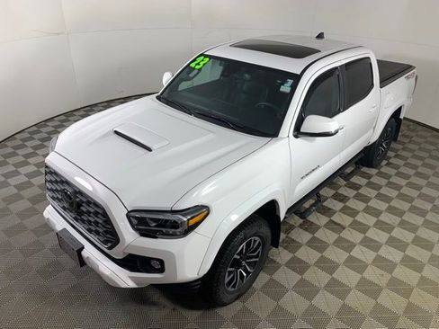 Used 2023 Toyota Tacoma TRD Sport w/ TRD Premium Sport Package image 6