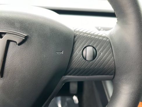 Used 2022 Tesla Model 3 Long Range AWD/4WD image 22