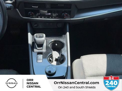 Used 2024 Nissan Rogue SV AWD/4WD image 24