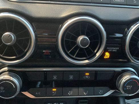 Used 2023 Nissan Sentra SV image 8