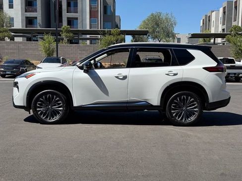 New 2026 Nissan Rogue Platinum AWD/4WD image 2
