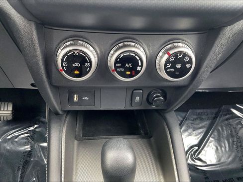 Used 2025 Mitsubishi Outlander Sport AWD image 36