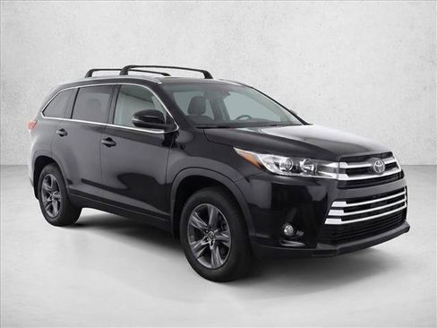Used 2019 Toyota Highlander Limited Platinum AWD/4WD image 3