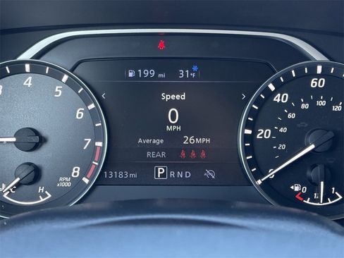 Used 2024 Nissan Frontier SV image 15