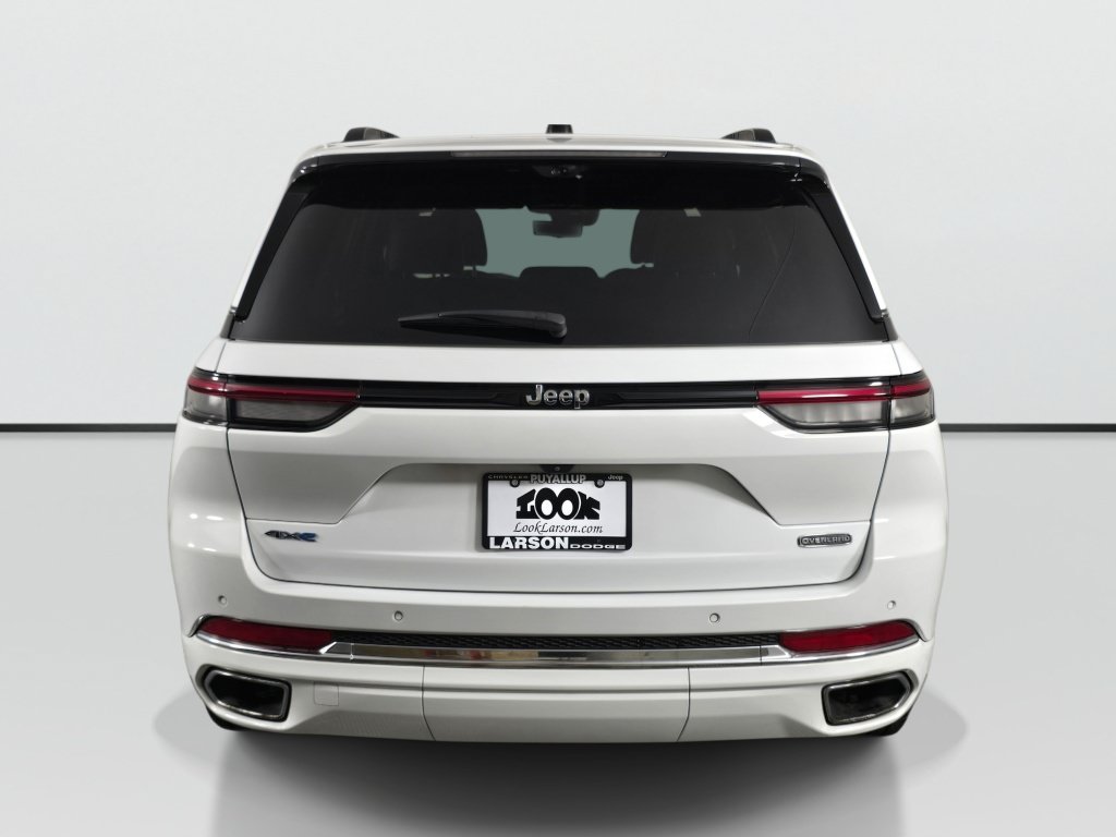 Used 2022 Jeep Grand Cherokee Overland w/ Luxury Tech Group IV AWD/4WD image 4