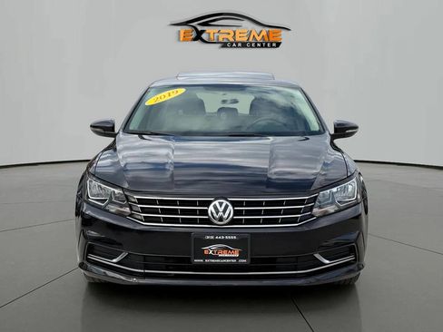 Used 2019 Volkswagen Passat 2.0T Wolfsburg w/ Wheels & Sunroof Package image 10