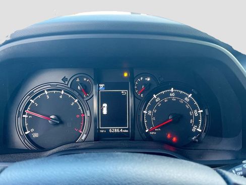 Used 2021 Toyota 4Runner SR5 image 12