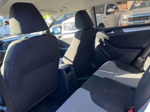 Used 2017 Volkswagen Jetta S FWD image 11