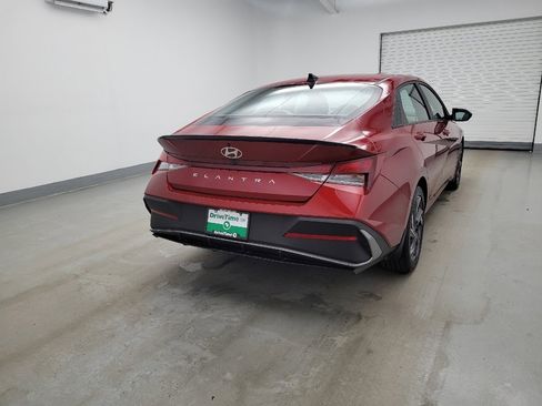 Used 2025 Hyundai Elantra Sport image 7