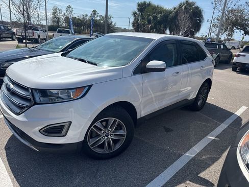 Used 2017 Ford Edge SEL w/ Equipment Group 201A image 4