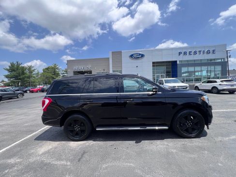 Used 2021 Ford Expedition XLT AWD/4WD image 13