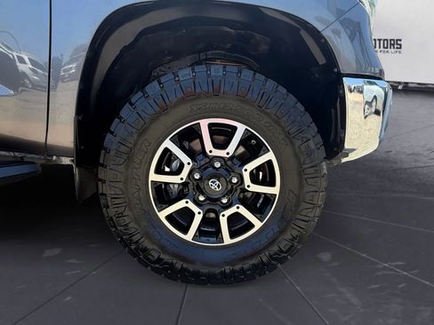 Used 2017 Toyota Tundra SR5 w/ TRD Off Road Package AWD/4WD image 30