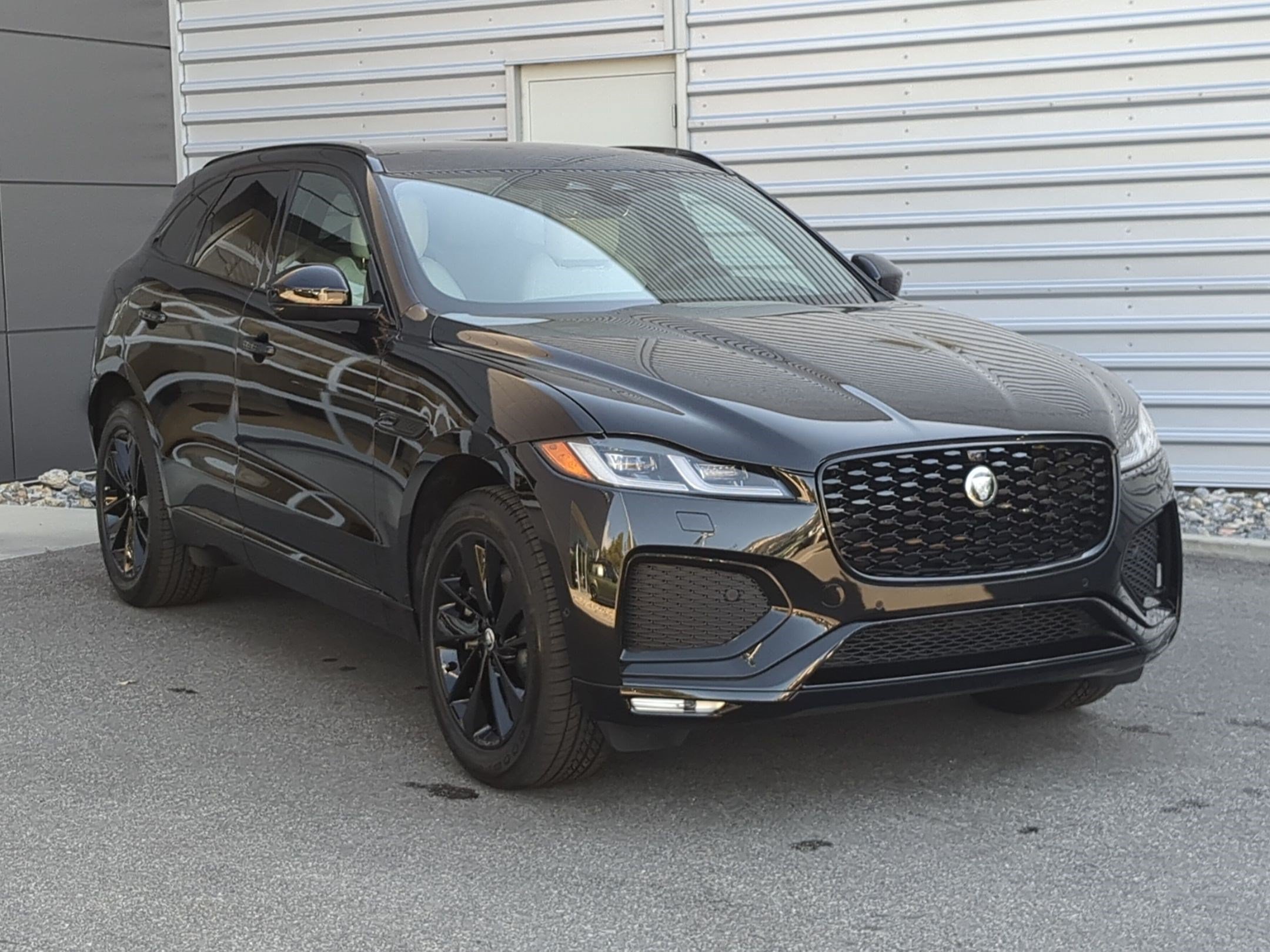 New 2026 Jaguar F-PACE R-Dynamic S AWD/4WD image 3