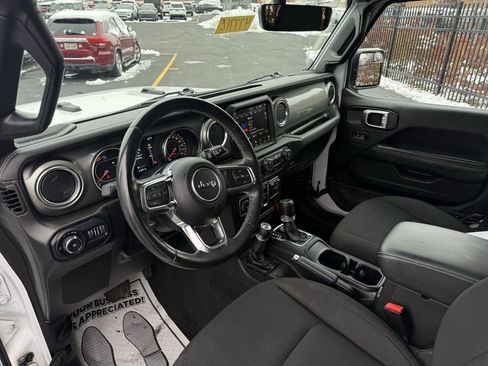 Used 2022 Jeep Wrangler Unlimited Sahara w/ LED Lighting Group image 14