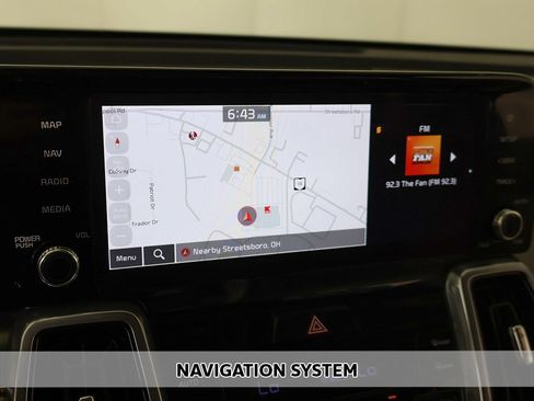 Certified 2023 Kia Sorento SX Prestige AWD/4WD image 3