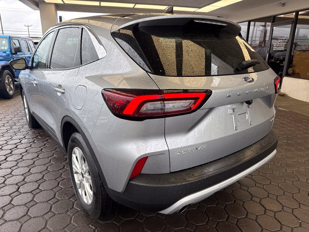Used 2023 Ford Escape Active AWD/4WD image 8