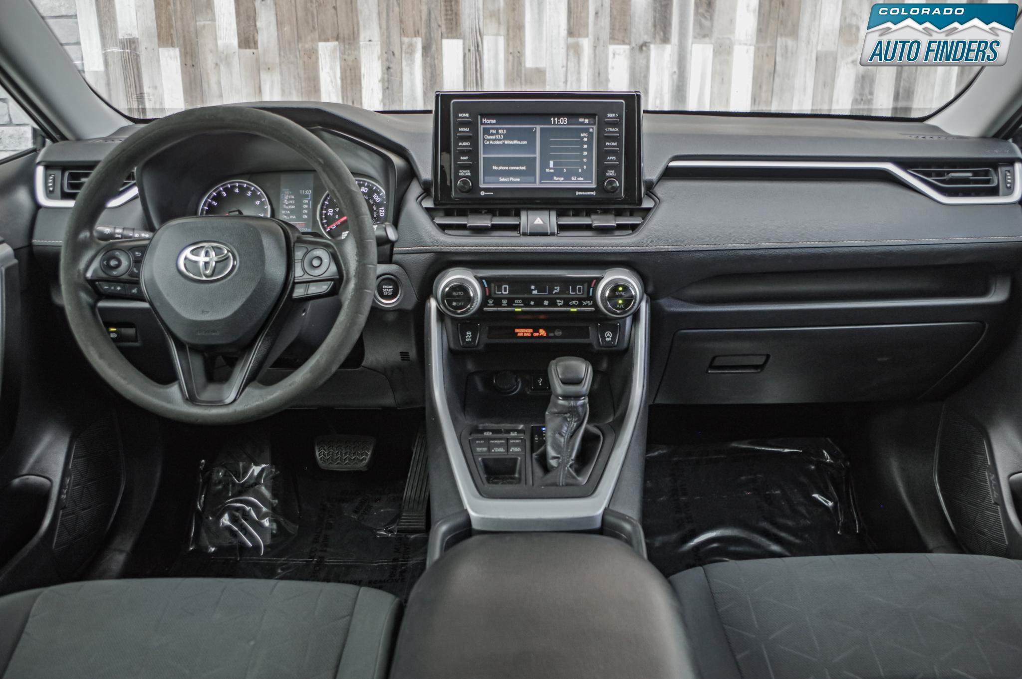 Used 2020 Toyota RAV4 XLE AWD/4WD image 16
