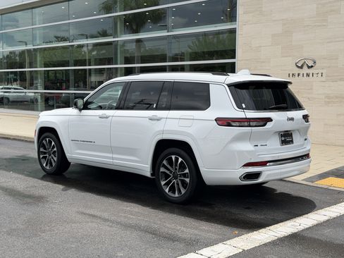 Used 2023 Jeep Grand Cherokee L Overland AWD/4WD image 5