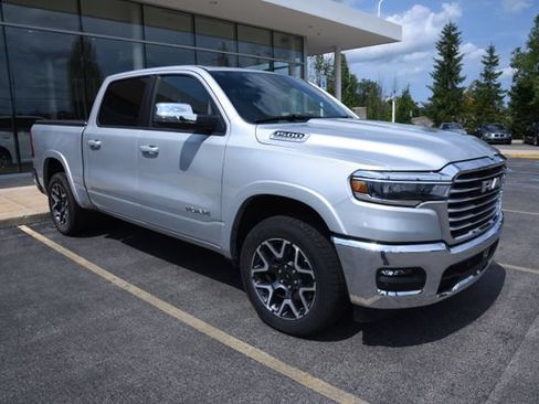 Used 2026 RAM 1500 Laramie AWD/4WD image 5