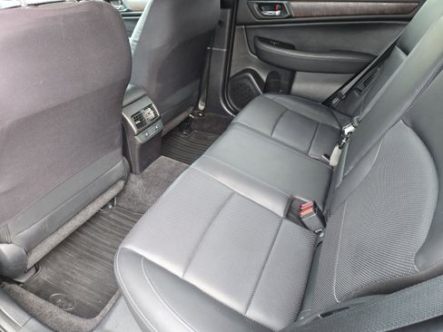 Used 2015 Subaru Outback 3.6R Limited image 14