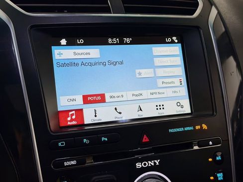 Used 2016 Ford Explorer Limited w/ Equipment Group 301A FWD image 14