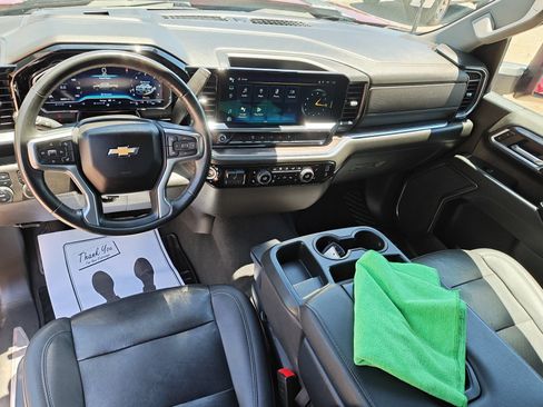 Used 2024 Chevrolet Silverado 2500 LTZ AWD/4WD image 13