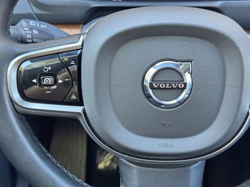 Used 2025 Volvo XC90 B6 Plus w/ Protection Package Premier image 23