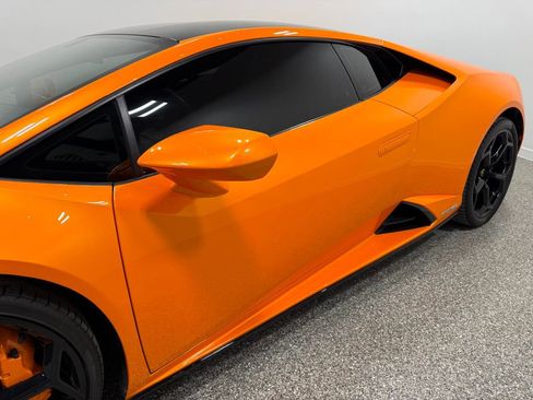 Used 2021 Lamborghini Huracan EVO image 7