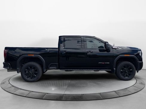 Used 2026 GMC Sierra 2500 AT4 w/ AT4 Premium Plus Package AWD/4WD image 2