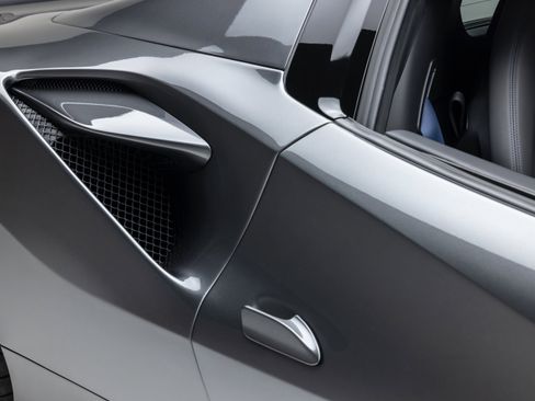 Certified 2022 Ferrari F8 Tributo RWD image 38