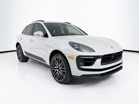 New 2026 Porsche Macan S image 7