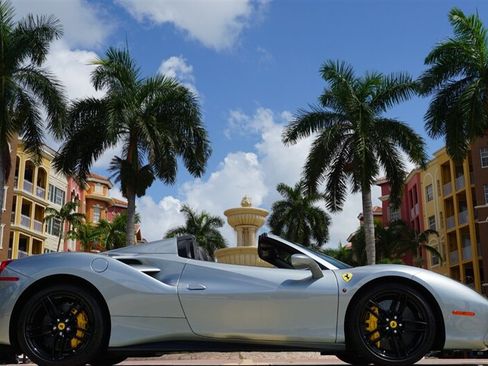 Used 2018 Ferrari 488 Spider RWD image 30
