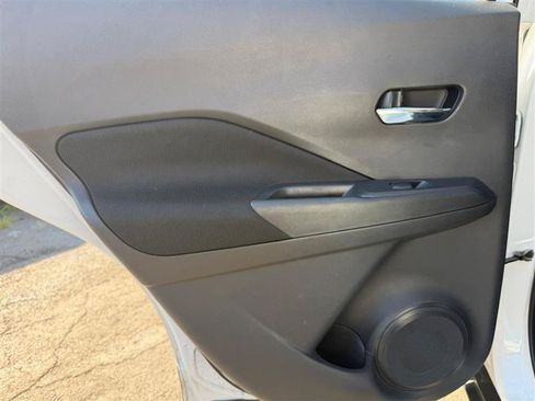 Used 2024 Nissan Kicks SV w/ Exterior Package FWD image 21