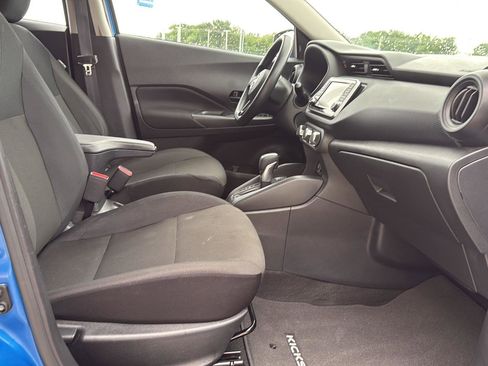 Used 2025 Nissan Kicks Play S FWD image 32