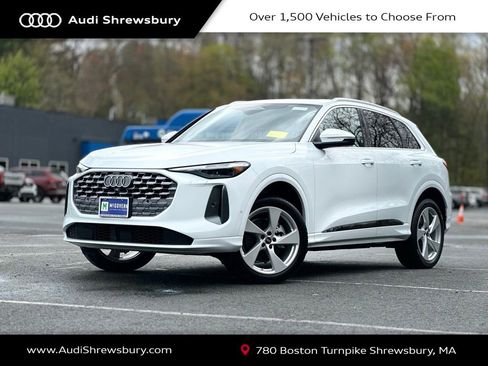 Used 2025 Audi Q5 Premium Plus AWD/4WD image 1