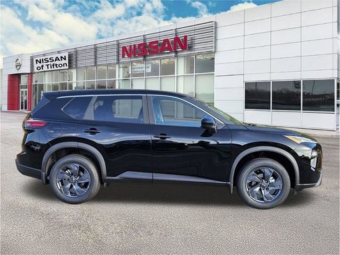 New 2026 Nissan Rogue SV FWD image 3