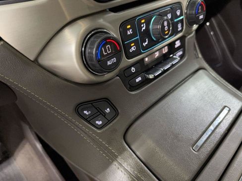 Used 2020 GMC Yukon XL Denali w/ Open Road Package AWD/4WD image 28
