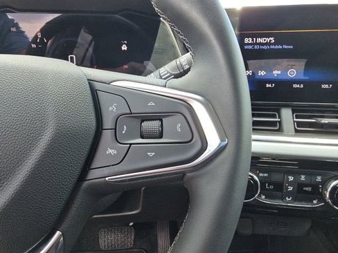 Used 2024 Chevrolet Trax LT w/ LT Convenience Package image 38