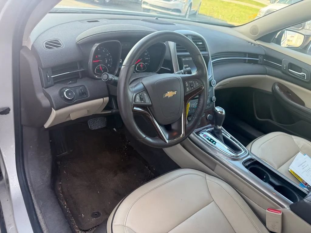 Used 2013 Chevrolet Malibu LT FWD image 12